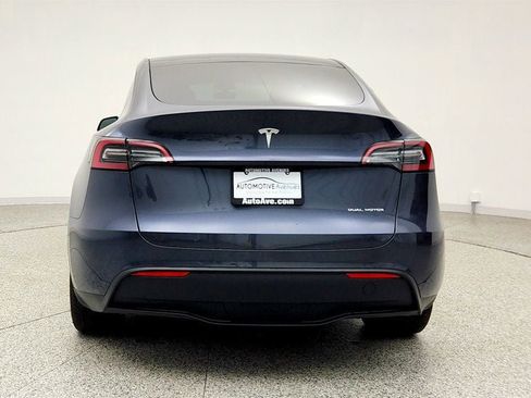 Used 2023 Tesla Model Y Long Range image 6