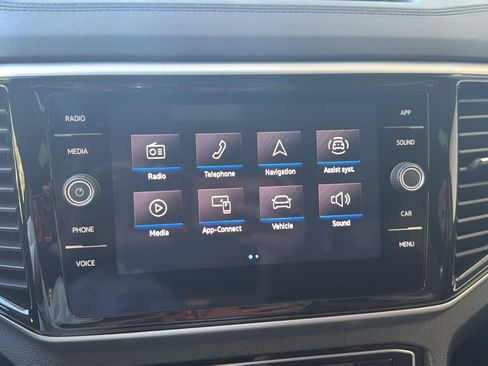 Certified 2023 Volkswagen Atlas SE w/ Panoramic Sunroof Package AWD/4WD image 21