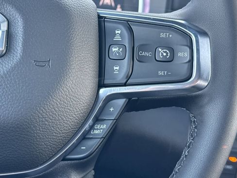 New 2026 RAM 2500 Laramie AWD/4WD image 27