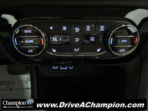 Used 2023 Buick Encore GX Essence w/ Experience Buick Package image 32