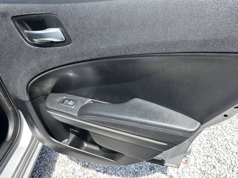 Used 2020 Dodge Charger SXT w/ Leather Interior Group image 27