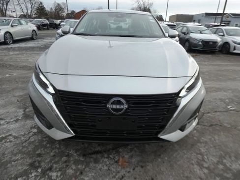 New 2025 Nissan Altima 2.5 SL image 8