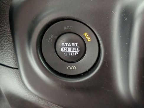 Used 2021 Jeep Wrangler Unlimited Rubicon w/ Xtreme Recon 35" Tire Package AWD/4WD image 22