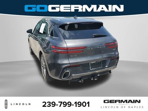 Used 2022 Genesis GV70 2.5T w/ Select Package AWD/4WD image 9