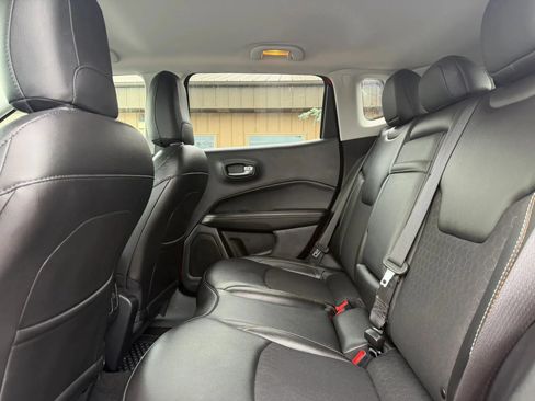 Used 2019 Jeep Compass Latitude w/ Popular Equipment Group AWD/4WD image 20