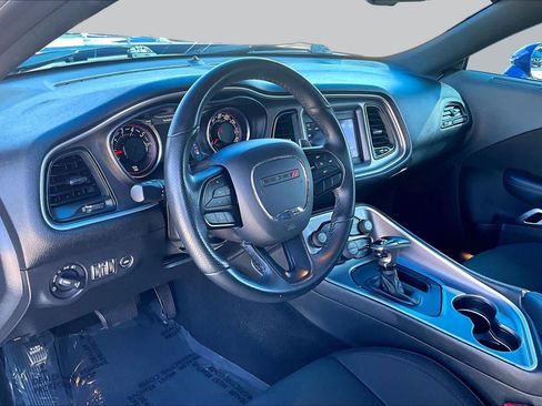 Used 2022 Dodge Challenger GT AWD/4WD image 17