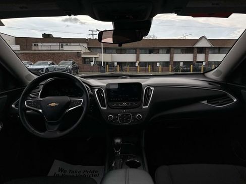 Used 2022 Chevrolet Malibu LT w/ Redline Edition FWD image 32
