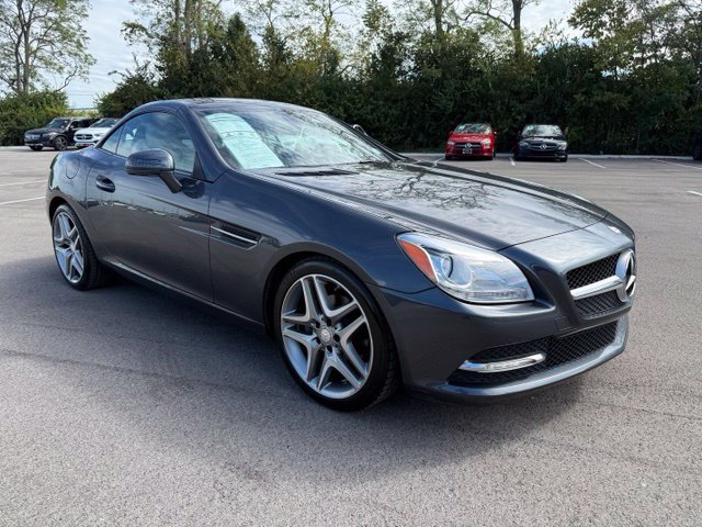 Used 2013 Mercedes-Benz SLK 250 image 4