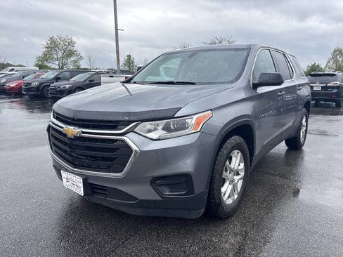Used 2019 Chevrolet Traverse LS AWD/4WD image 2