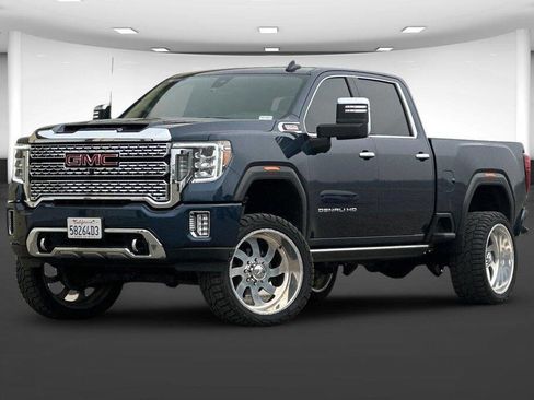 Used 2021 GMC Sierra 2500 Denali w/ Denali Ultimate Package image 2