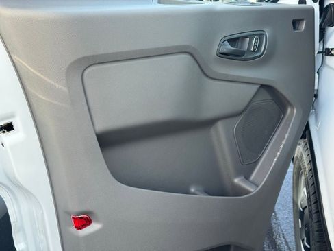 New 2025 Ford Transit 250 148 Medium Roof image 13