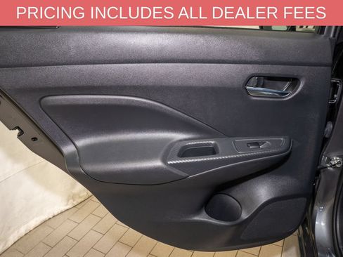 Used 2025 Nissan Versa SV FWD image 9