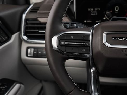 New 2026 GMC Acadia Denali w/ Super Cruise Package image 23