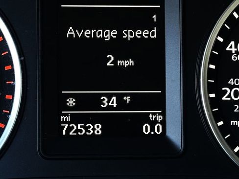 Used 2017 Volkswagen Tiguan Limited image 20