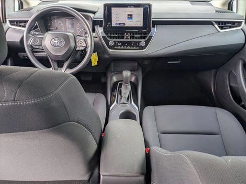 Used 2025 Toyota Corolla LE image 15