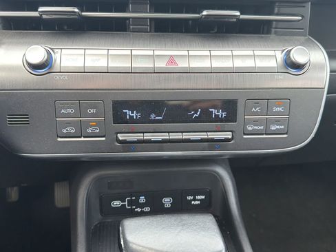Used 2024 Hyundai Kona SEL AWD/4WD image 15