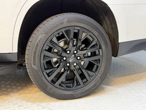 Used 2023 Chevrolet Tahoe LT image 12