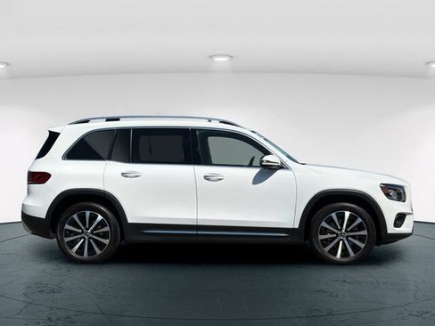 Certified 2022 Mercedes-Benz GLB 250 4MATIC image 8