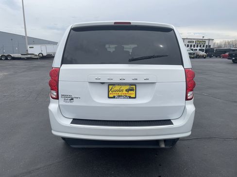 Used 2019 Dodge Grand Caravan SE image 7