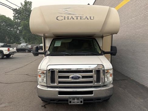 Used 2016 Ford E-450 and Econoline 450 Super Duty w/ Motorhome Prep Package RWD image 2