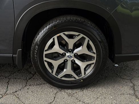Certified 2023 Subaru Forester Premium AWD/4WD image 13
