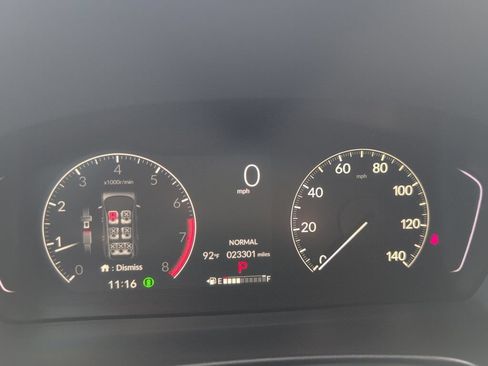 Used 2025 Honda Pilot TrailSport image 18