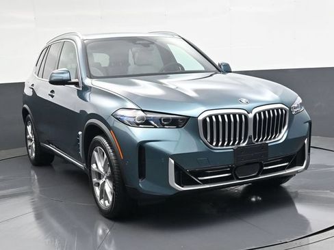 Used 2025 BMW X5 xDrive40i AWD/4WD image 11