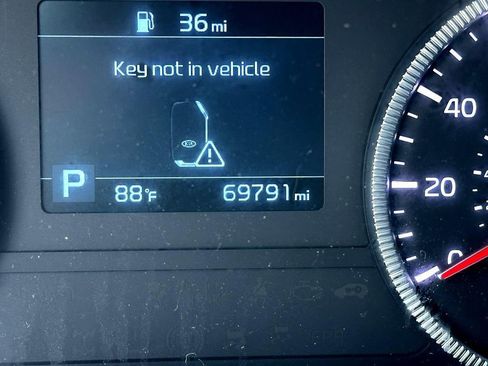 Used 2020 Kia Telluride S image 19