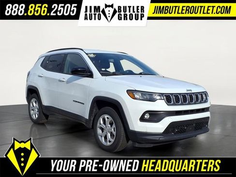 Used 2024 Jeep Compass Latitude AWD/4WD image 26