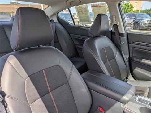 Used 2022 Nissan Altima 2.5 SR image 23