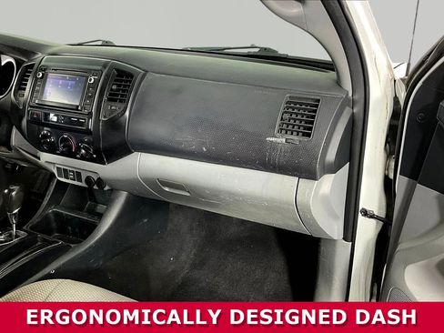Used 2014 Toyota Tacoma 2WD Access Cab image 25