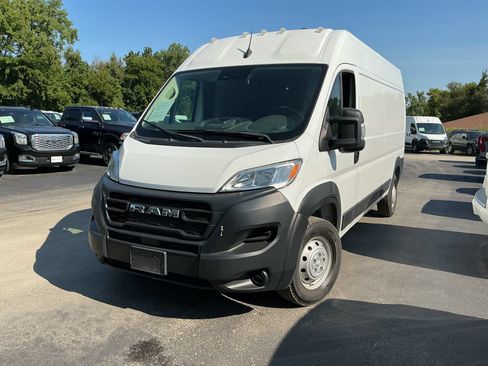 Used 2023 RAM ProMaster 2500 FWD image 2