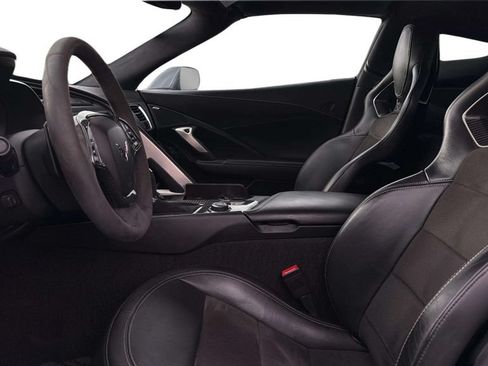 Used 2014 Chevrolet Corvette Stingray Coupe RWD image 14