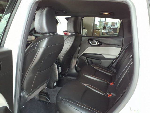 Used 2024 Jeep Compass Limited AWD/4WD image 18