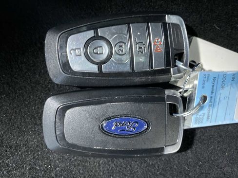 Used 2022 Ford Explorer XLT w/ Equipment Group 202A image 20