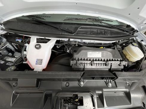 New 2025 GMC Savana 2500 Extended w/ Driver Convenience Package image 27