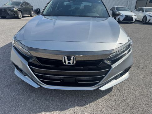 Used 2022 Honda Accord Sport image 3