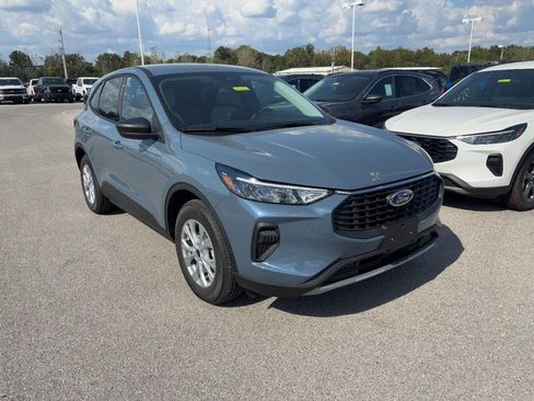 New 2026 Ford Escape Active w/ Cold Weather Package FWD image 2