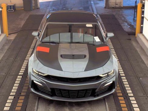 Used 2020 Chevrolet Camaro SS image 6