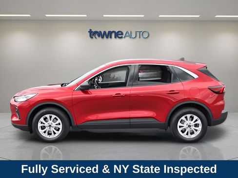 Used 2023 Ford Escape Active AWD/4WD image 2