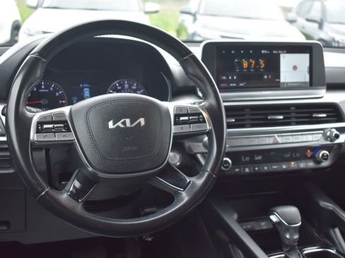 Used 2022 Kia Telluride LX AWD/4WD image 19