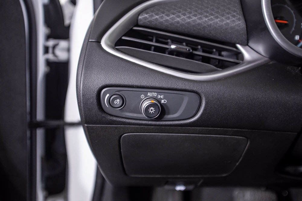 Used 2022 Chevrolet Malibu RS FWD image 31
