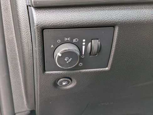 Certified 2022 Jeep Grand Cherokee Laredo X AWD/4WD image 15