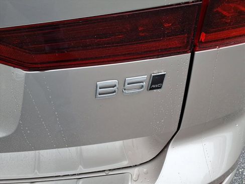 New 2026 Volvo XC60 B5 Plus w/ Protection Package Premier image 6