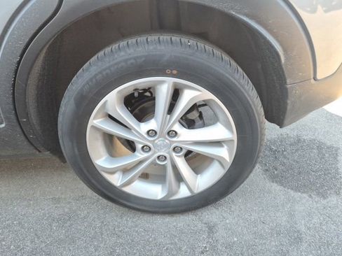 Used 2020 Buick Encore GX Preferred w/ Cold Weather Comfort Package FWD image 8