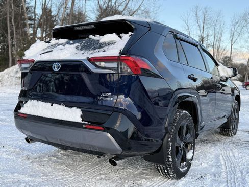 Used 2021 Toyota RAV4 XSE image 5