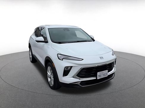 Used 2025 Buick Encore GX Preferred FWD image 3