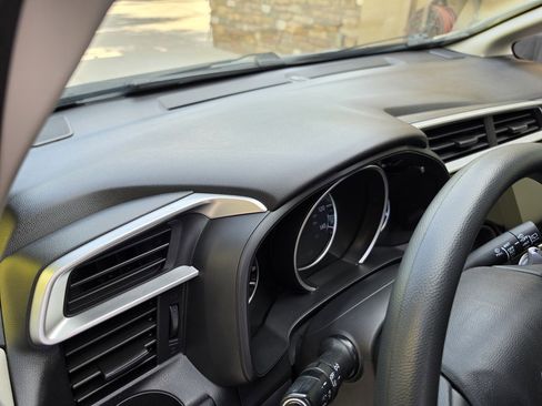 Used 2016 Honda Fit EX image 35