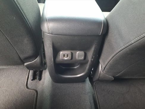 Used 2019 Chevrolet Colorado LT w/ LT Convenience Package RWD image 26