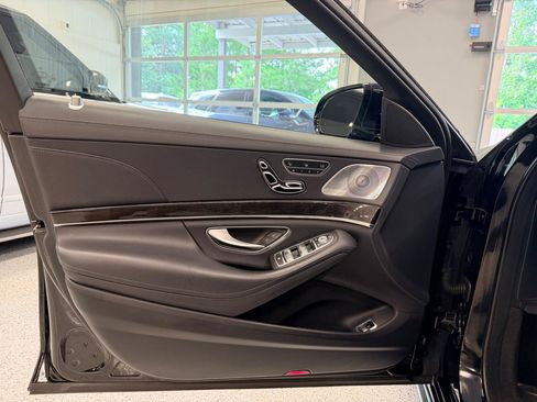Used 2019 Mercedes-Benz S 450 Sedan image 15